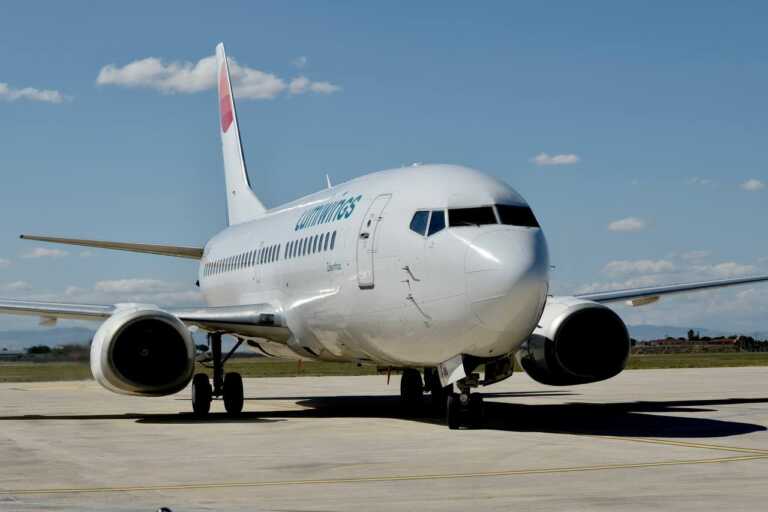 Galleria foto 'Atterrato a Foggia il primo aereo Luminwings. Emiliano: «Contribuirà a sviluppo territorio» – FOTO e VIDEO' - foto 6