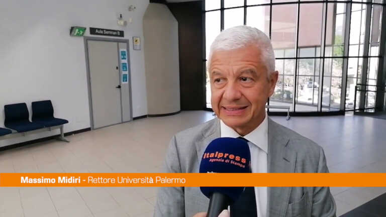 Galleria foto 'Al via test Medicina a Palermo, Rettore “Da rivedere il numero chiuso”' - foto 1