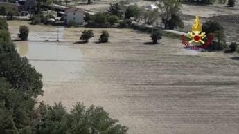 Galleria foto 'Alluvione Marche, proseguono ricerche due dispersi a Barbara' - foto 1