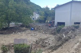 Galleria foto 'Alluvione Marche, ritrovata auto donna dispersa: ricerche proseguono' - foto 1