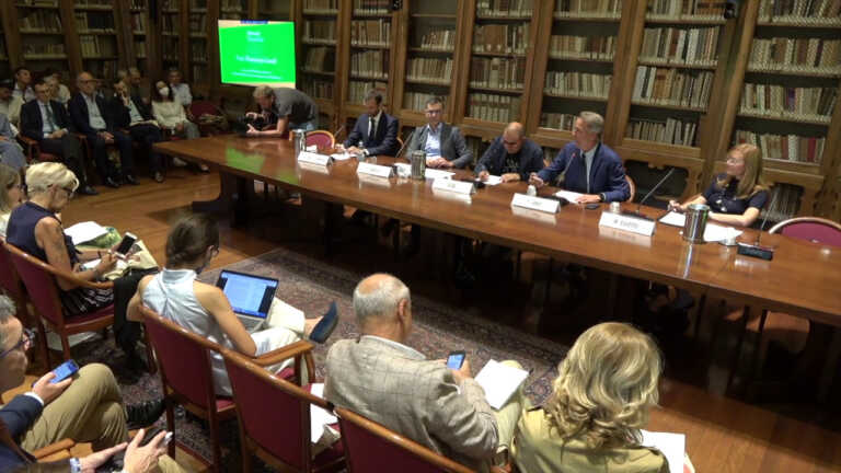Galleria foto '“Ascolta il tuo cuore”, da Danacol e Gemelli campagna prevenzione' - foto 1