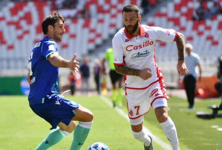 Galleria foto 'Bari riacciuffato al San Nicola: la Spal ferma i biancorossi sul 2-2' - foto 1