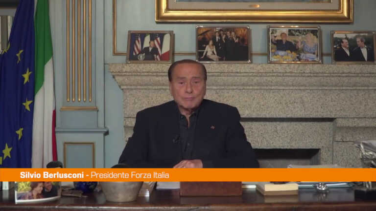 Galleria foto 'Berlusconi “Incredibile che il 50% degli italiani non voti”' - foto 1