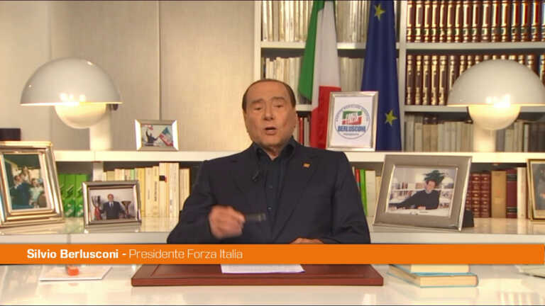 Galleria foto 'Berlusconi “Niente tasse e contributi per chi assume giovani”' - foto 1