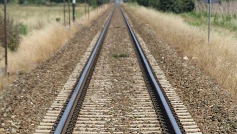 Monopoli, investimento mortale sui binari. Ritardi e cancellazioni dei treni