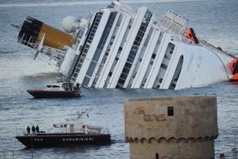 Galleria foto 'Concordia, De Falco: “Schettino al lavoro? E’ pena alternativa”' - foto 1