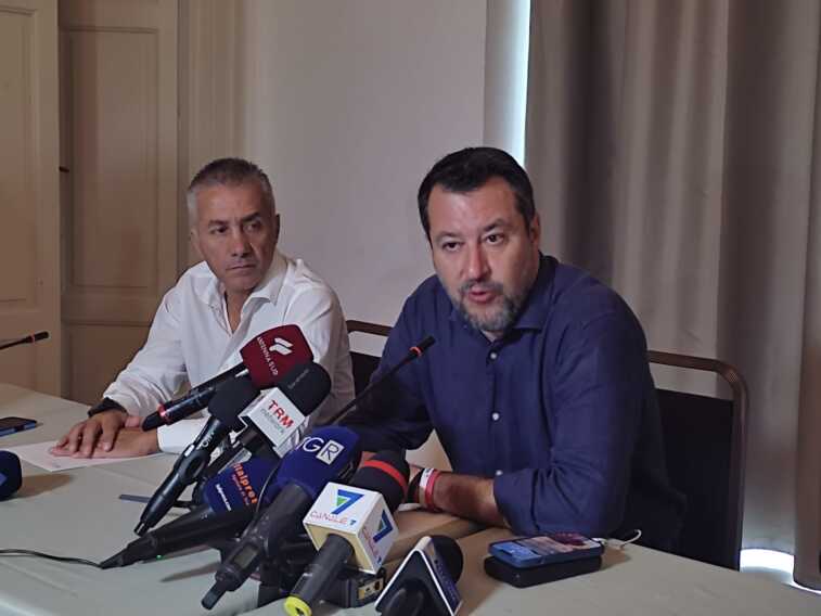 Elezioni, Salvini a Bari: «L’obiettivo è vincere in tutti i collegi della Puglia» – VIDEO