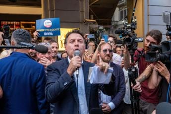Galleria foto 'Conte: “Meloni vuole guerra civile con abolizione reddito cittadinanza”' - foto 1