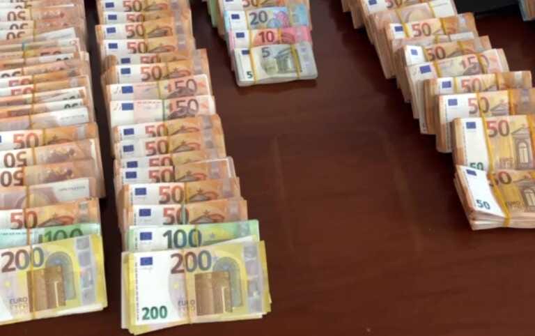 Galleria foto 'Conti pubblici, ad agosto avanzo di 650 milioni' - foto 1