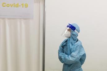 Galleria foto 'Covid oggi Italia, 18.797 contagi e 13 morti: bollettino 25 settembre' - foto 1