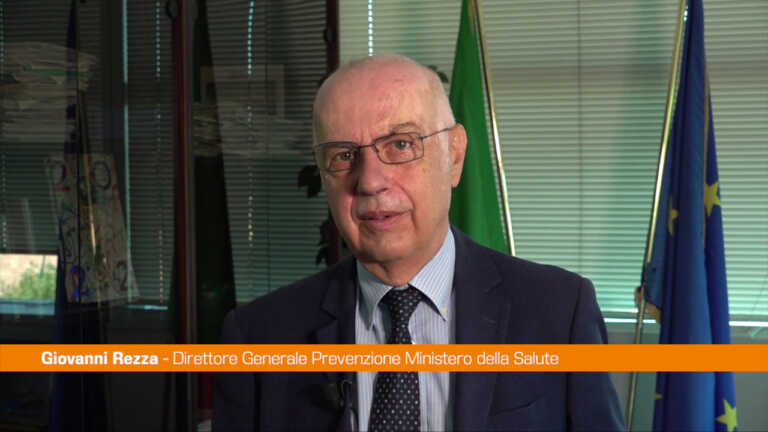 Galleria foto 'Covid, Rezza “Casi ancora giù. Lontani da soglia di criticità”' - foto 1