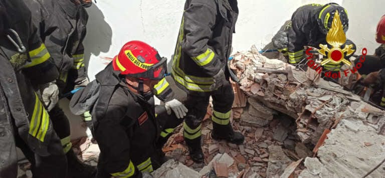 Palazzina crollata a Lizzano: morto un operaio. L’altro è in rianimazione