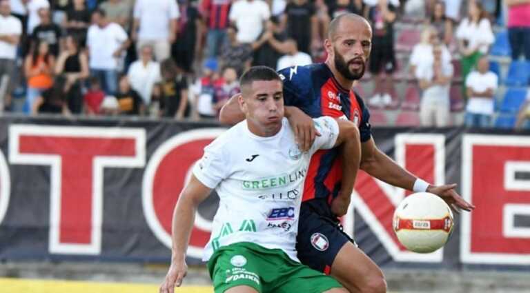 Si ferma il Monopoli: doppio Golemic e a Crotone finisce 2-0