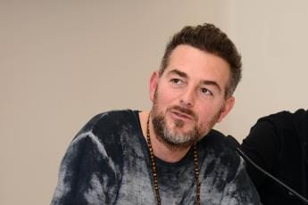 Galleria foto 'Daniele Bossari: “Ho avuto un tumore alla gola, ho fatto mesi di chemio”' - foto 1