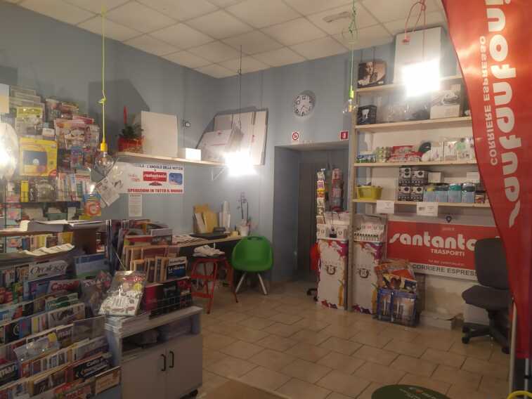 Matera, Eugenia Cinnella: «Chiudo la mia edicola, il Comune non mi concede atto momentaneo»