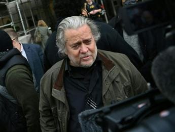 Galleria foto 'Elezioni 2022, Bannon: “Meloni non è radicale”' - foto 1