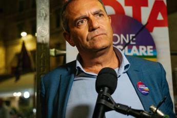 Galleria foto 'Elezioni 2022, de Magistris: “Inizio straordinario. Siamo visionari, sconfiggeremo destre”' - foto 1