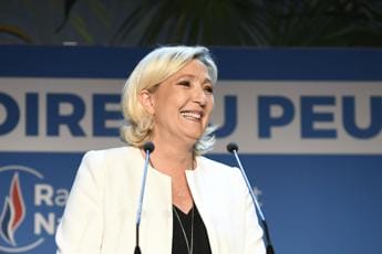 Galleria foto 'Elezioni 2022, Le Pen si congratula con Meloni e Salvini' - foto 1