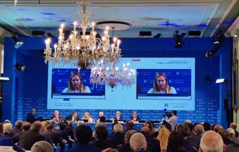 Galleria foto 'Elezioni 2022, Meloni da Cernobbio: “Pnrr si può perfezionare”' - foto 1