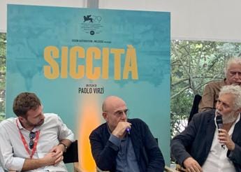 Galleria foto 'Elezioni, Virzì: “In questa campagna elettorale politici parlano solo di loro stessi”' - foto 1
