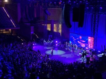 Galleria foto 'Elisa live in stato di grazia: standing e balli alla Cavea di Roma' - foto 1