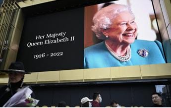 Galleria foto 'Elisabetta, Londra si prepara ad accogliere il feretro della regina' - foto 1