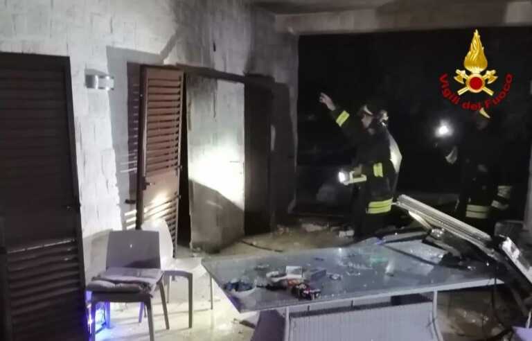 Esplosione in una villetta a Ostuni, feriti 4 turisti tedeschi