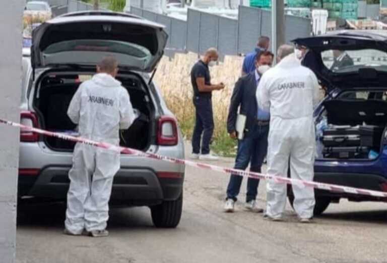 Femminicidio Villa Castelli: il killer ha usato fucile da caccia. Il sindaco: «Tragedia inaccettabile»