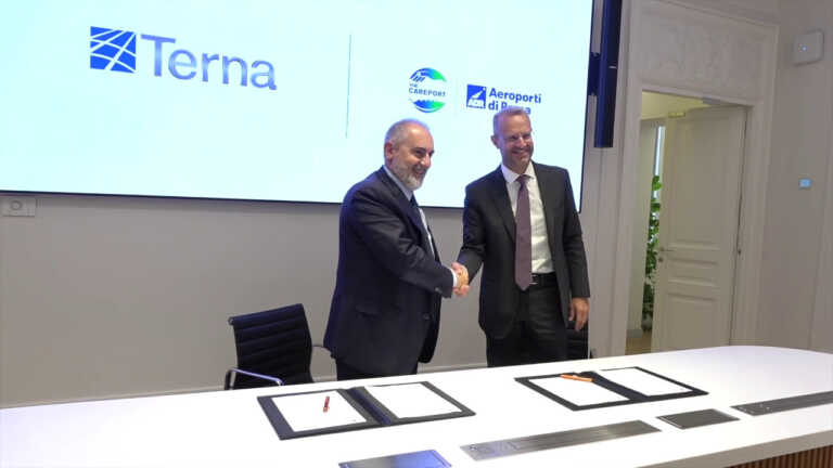 Galleria foto 'Fiumicino e Ciampino smart hub energetici, accordo Terna-AdR' - foto 1
