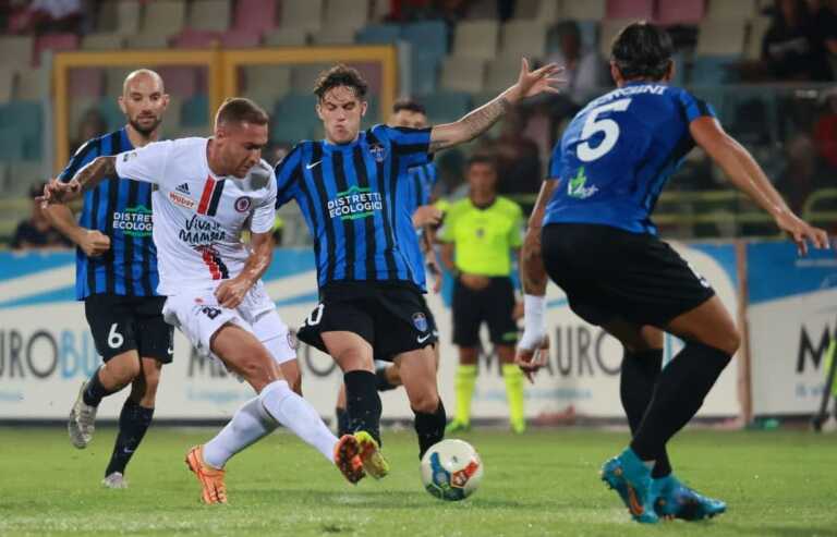 Prima disfatta allo Zaccheria: il Latina batte il Foggia 1-3