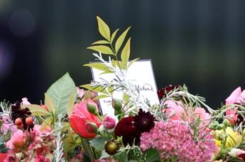 Galleria foto 'Funerali Regina Elisabetta, il biglietto di Carlo III sulla bara: cosa c’è scritto' - foto 1