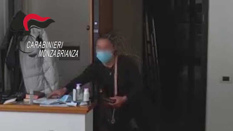 Galleria foto 'Furti in abitazioni e chiese in Brianza, arrestate due donne' - foto 1