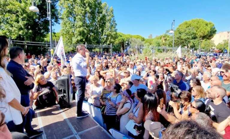 Conte in Puglia: «Vogliamo un governo politico che dia soluzioni»