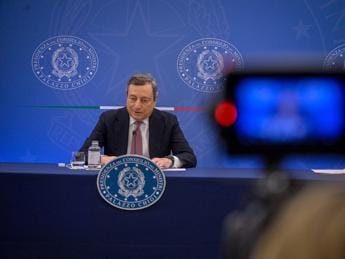 Galleria foto 'Governo, Draghi ai ministri: “Lavorare sodo, in 2 mesi più risultati possibili”' - foto 1