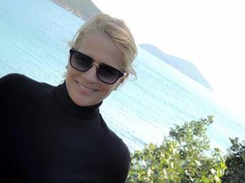 Galleria foto 'Heather Parisi agli italiani: “Andate a votare, non è tempo di cicale ma di formiche”' - foto 1