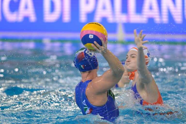 Galleria foto 'Il Setterosa conquista il bronzo agli Europei di pallanuoto' - foto 1