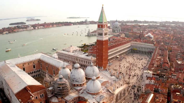 Galleria foto 'Il turismo estivo è ripartito ma il caro energia riduce i margini' - foto 1