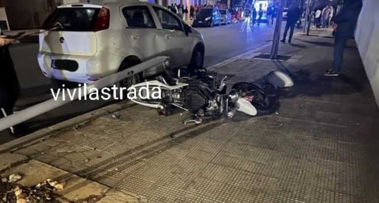 Galleria foto 'Perde il controllo della moto e finisce sotto un’auto in sosta: muore 34enne a Fasano' - foto 1