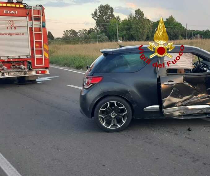 Incidente sulla Veglie-Novoli: coinvolte due auto, quattro feriti