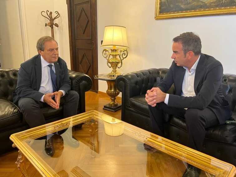 Galleria foto 'Incontro Regione Calabria-Fnomceo su emergenza e carenza personale' - foto 1