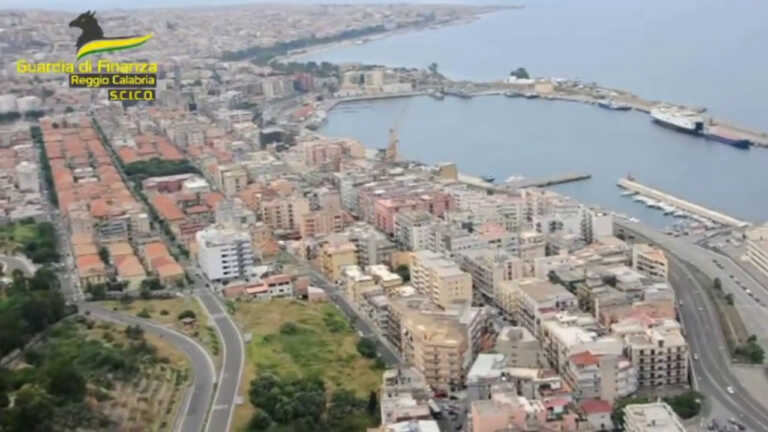 Galleria foto 'Infiltrazioni della ‘ndrangheta nelle scommesse, confiscati 1,8 milion' - foto 1
