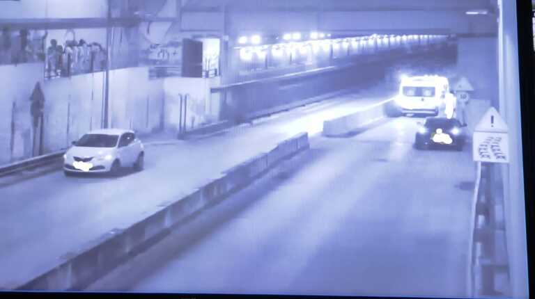 Galleria foto 'Bari, investe una ciclista di notte nel sottovia e fugge: denunciato' - foto 1