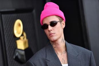 Galleria foto 'Justin Bieber annulla il tour: “Mia salute priorità”' - foto 1