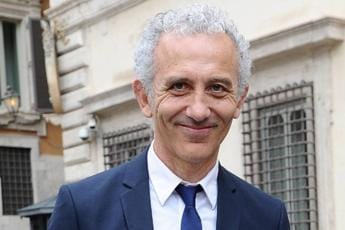 Galleria foto 'Latina, Coletta è di nuovo sindaco: “Destra sconfitta per la terza volta”' - foto 1