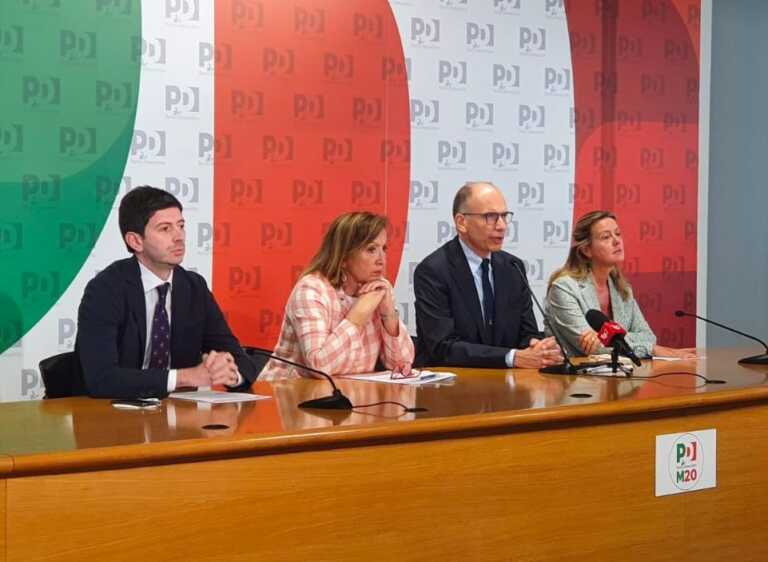 Galleria foto 'Letta “I leader della destra non siano ambigui sui vaccini”' - foto 1