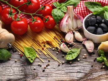 Galleria foto 'Maggi (Cnr): “Anziani rispondono meglio al vaccino con dieta mediterranea”' - foto 1