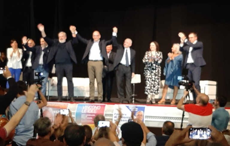 A Taranto si presenta il “Manifesto per il Sud”. Letta: «Se riparte il Mezzogiorno riparte l’Italia» – VIDEO