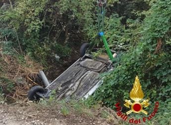 Galleria foto 'Milano, 91enne trovata morta nell’auto in un canale di irrigazione' - foto 1