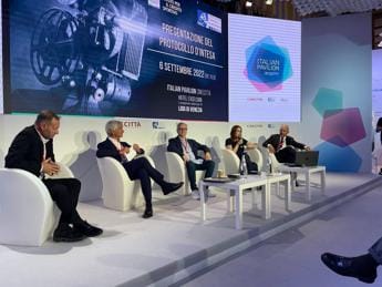 Galleria foto 'Mostra Venezia, firmato protocollo intesa tra Ics e direzione Cinema e Audiovisivo Mic' - foto 1