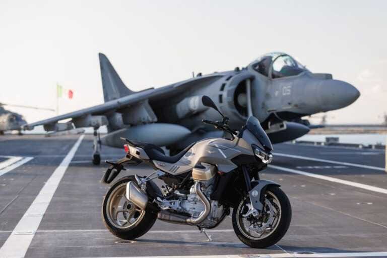 Moto Guzzi svela la V100 Mandello Aviazione Navale